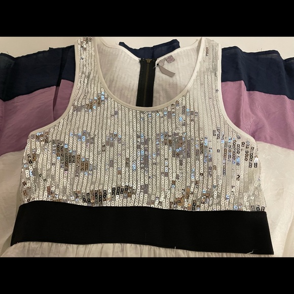 Dress! - Picture 2 of 4